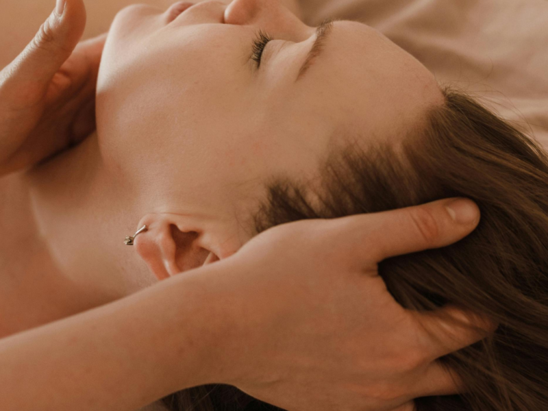 Lymphatic Face Massage